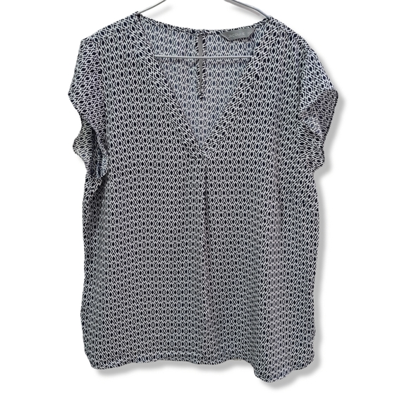 Jacqui E Tops - Size- L, JACQUI.E top